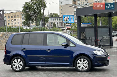 Минивэн Volkswagen Touran 2009 в 