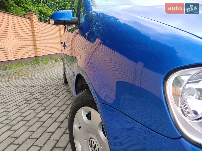 Минивэн Volkswagen Touran 2005 в Красилове