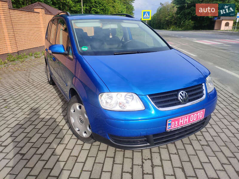 Минивэн Volkswagen Touran 2005 в Красилове