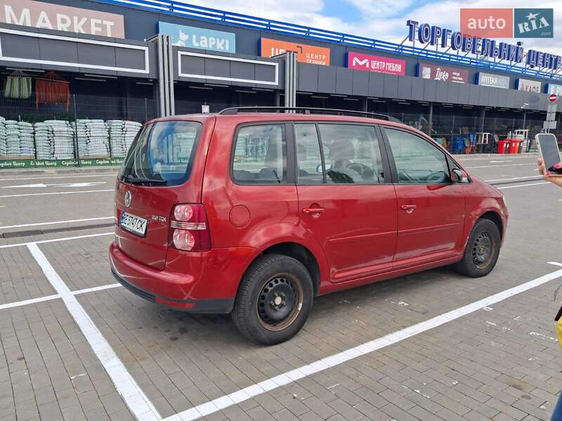 Минивэн Volkswagen Touran 2007 в Первомайске