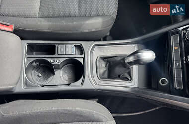 Мікровен Volkswagen Touran 2016 в 