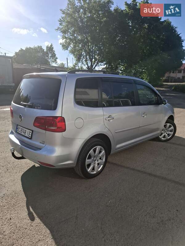 Мінівен Volkswagen Touran 2011 в Львові