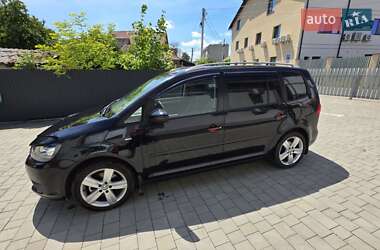 Мінівен Volkswagen Touran 2013 в Іршаві