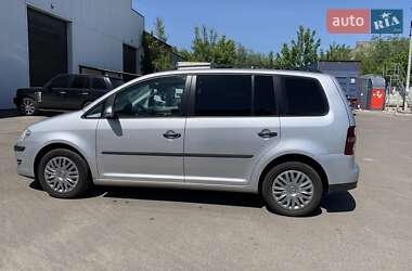 Мінівен Volkswagen Touran 2006 в Чернігові