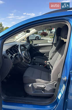 Микровэн Volkswagen Touran 2016 в 