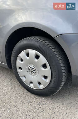 Минивэн Volkswagen Touran 2005 в 