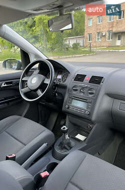 Минивэн Volkswagen Touran 2005 в 