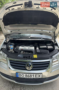 Минивэн Volkswagen Touran 2007 в 