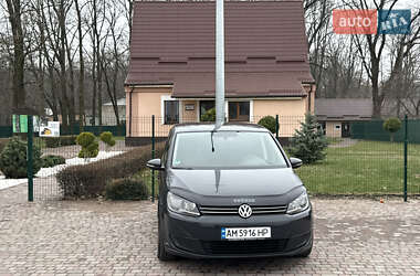 Мінівен Volkswagen Touran 2015 в 