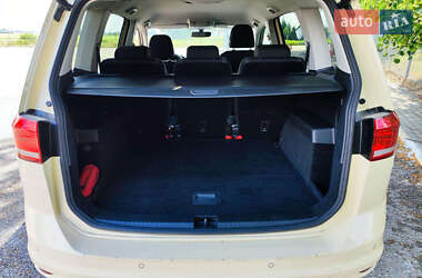Микровэн Volkswagen Touran 2017 в 
