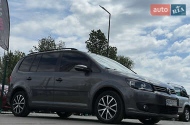 Мінівен Volkswagen Touran 2012 в 