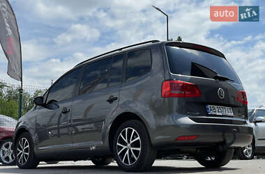 Мінівен Volkswagen Touran 2012 в 