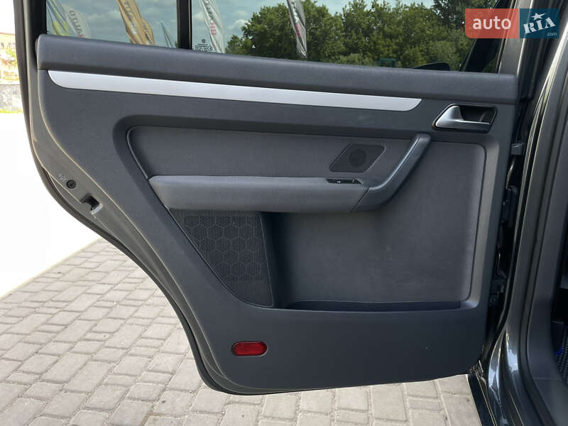 Минивэн Volkswagen Touran 2012 в Бердичеве