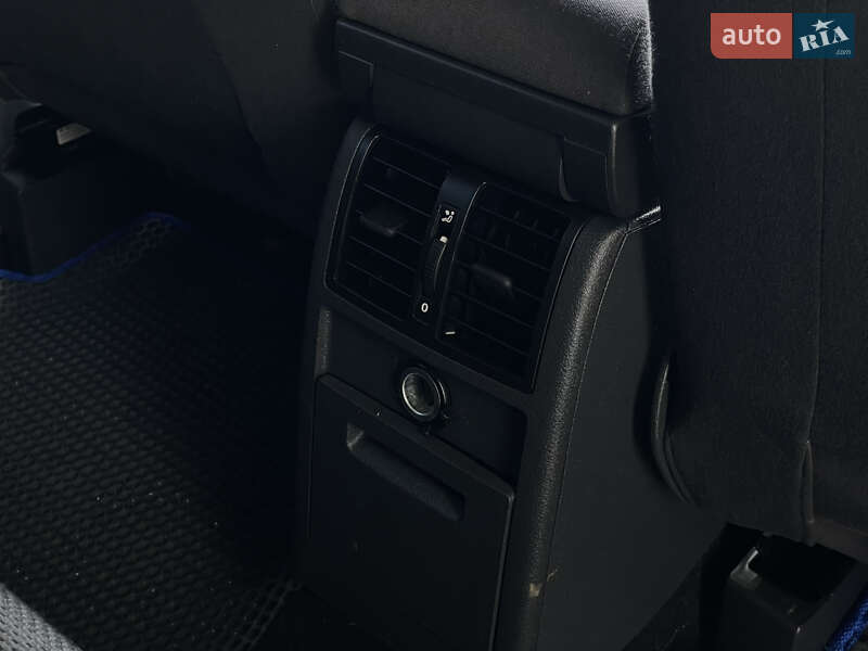 Минивэн Volkswagen Touran 2012 в Бердичеве