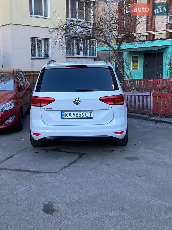 Мікровен Volkswagen Touran 2016 в Києві