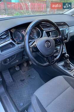 Микровэн Volkswagen Touran 2016 в 