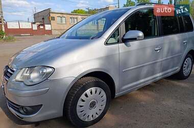 Минивэн Volkswagen Touran 2007 в 