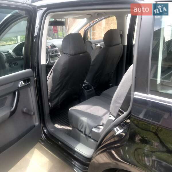 Минивэн Volkswagen Touran 2006 в Виннице