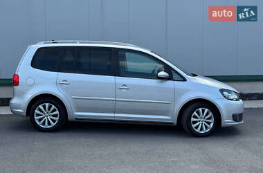 Минивэн Volkswagen Touran 2013 в 
