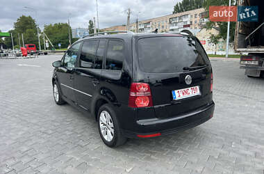 Минивэн Volkswagen Touran 2010 в 
