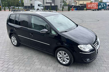 Минивэн Volkswagen Touran 2010 в 