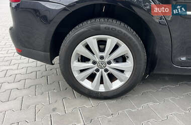 Минивэн Volkswagen Touran 2010 в 