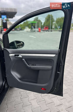 Минивэн Volkswagen Touran 2010 в 