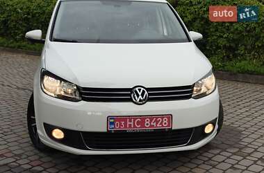 Мінівен Volkswagen Touran 2013 в 