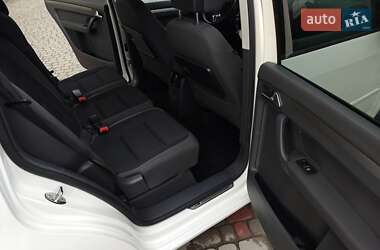Мінівен Volkswagen Touran 2013 в 