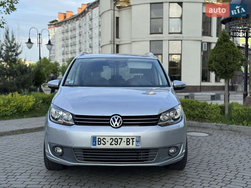 Мінівен Volkswagen Touran 2010 в Івано-Франківську