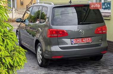 Мінівен Volkswagen Touran 2013 в 