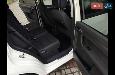 Мінівен Volkswagen Touran 2013 в 