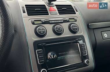 Минивэн Volkswagen Touran 2009 в 