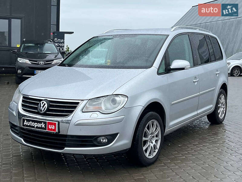 Минивэн Volkswagen Touran 2009 в 