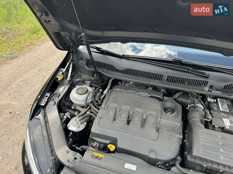 Микровэн Volkswagen Touran 2020 в Броварах