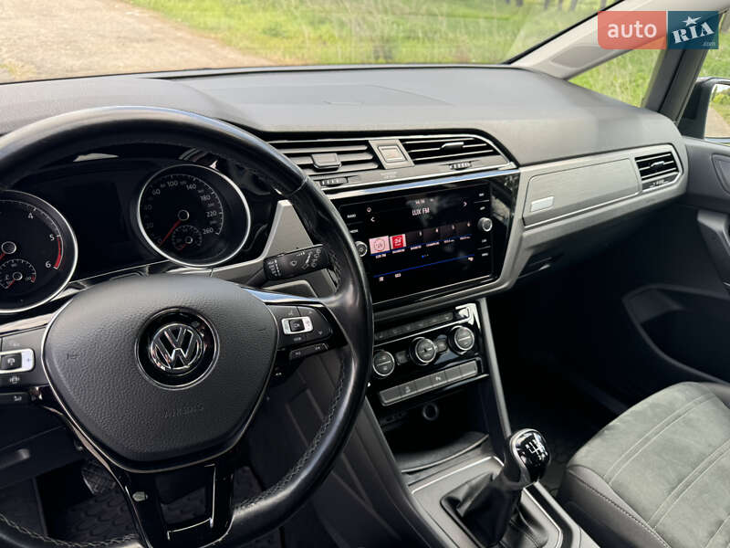 Микровэн Volkswagen Touran 2020 в Броварах