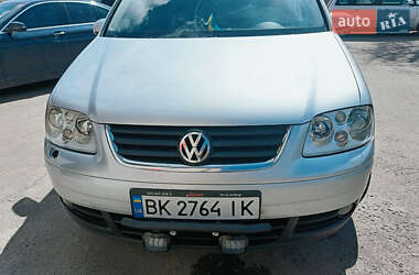 Минивэн Volkswagen Touran 2007 в Ровно