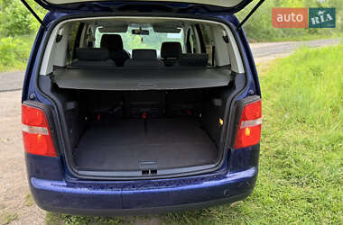 Мінівен Volkswagen Touran 2003 в 