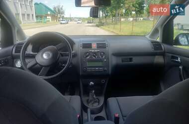 Минивэн Volkswagen Touran 2003 в 