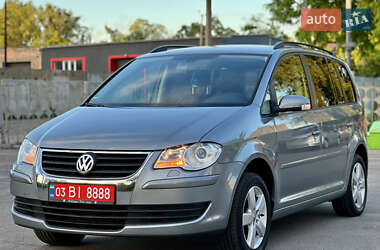 Минивэн Volkswagen Touran 2008 в 