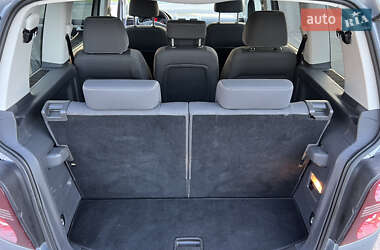 Минивэн Volkswagen Touran 2008 в 