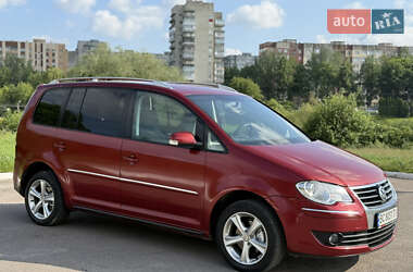 Минивэн Volkswagen Touran 2007 в 
