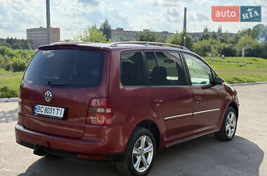 Минивэн Volkswagen Touran 2007 в 