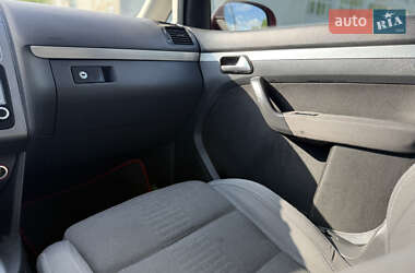Минивэн Volkswagen Touran 2007 в 