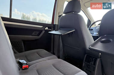 Минивэн Volkswagen Touran 2007 в 