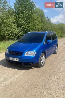 Мінівен Volkswagen Touran 2005 в 