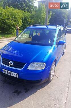 Минивэн Volkswagen Touran 2006 в 