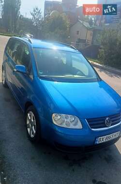 Минивэн Volkswagen Touran 2006 в 
