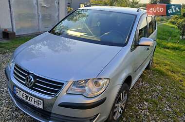 Минивэн Volkswagen Touran 2009 в 