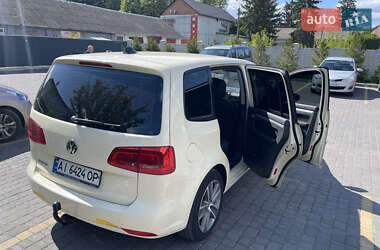 Минивэн Volkswagen Touran 2011 в 